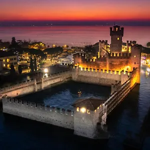 Garda Ibiscus Di Francia Desenzano del Garda